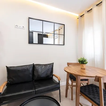 Exclusive Jacuzzi Apartment