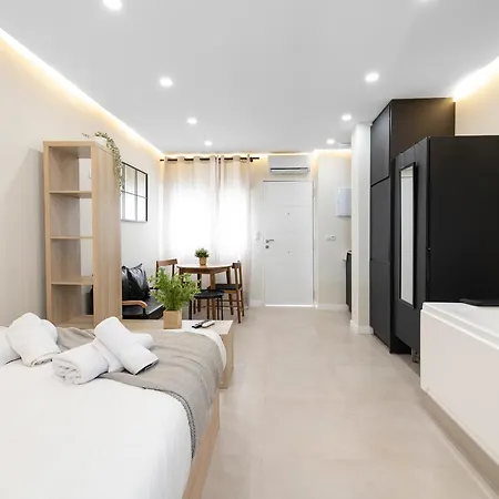 Exclusive Jacuzzi Apartment